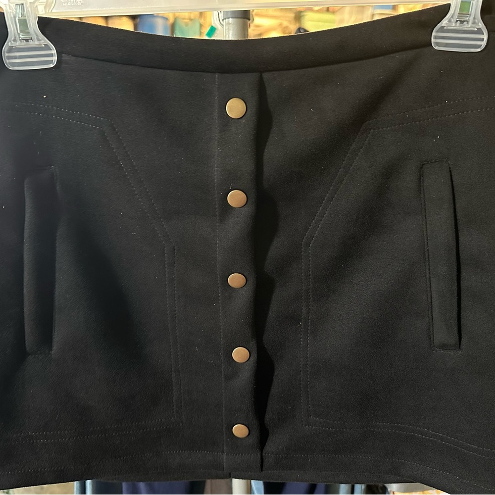 Misses black mini skirt